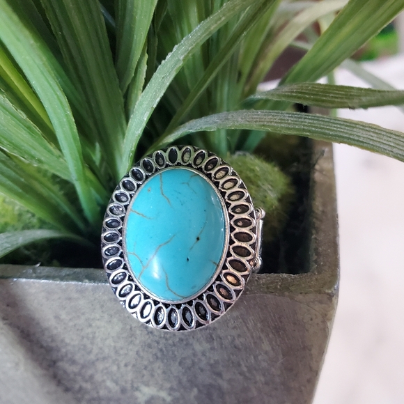 Silver Tone & Turquoise Stretch Band Ring 💥3 for $24💥 - Picture 17 of 17